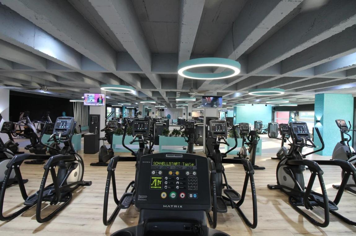 Vitalounge Sports & Spa Hotel Gelsenkirchen Buitenkant foto