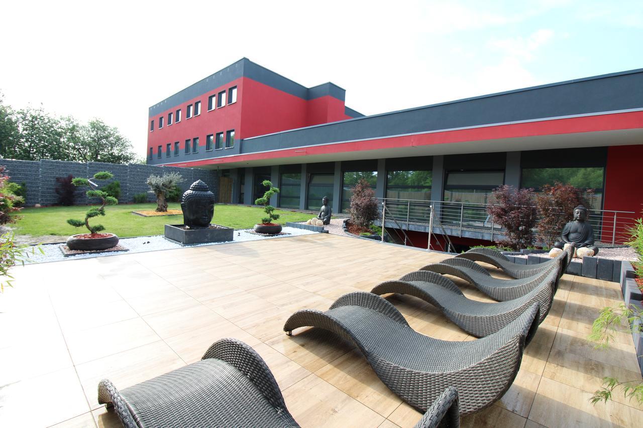 Vitalounge Sports & Spa Hotel Gelsenkirchen Buitenkant foto